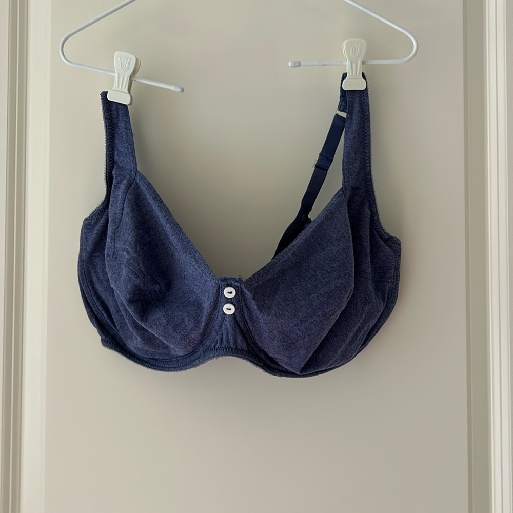 Solange women underwire t-shirt fabric unpadded button detail bra Size 42DD blue